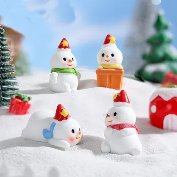Мини Рождественская кукла из льда и снега Украшение автомобиля Садовый декор Детская игрушка Миниатюрные Ландшафтные украшения Поделки из смолы 13